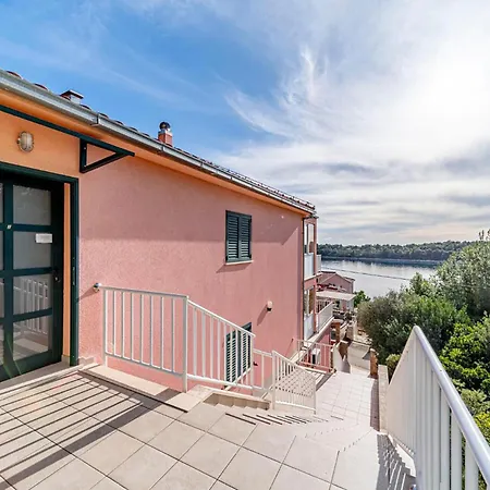 公寓 In Karbuni With House Sea View *