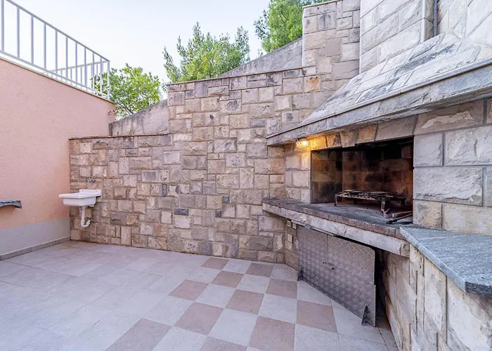 公寓 In Karbuni With House Sea View *