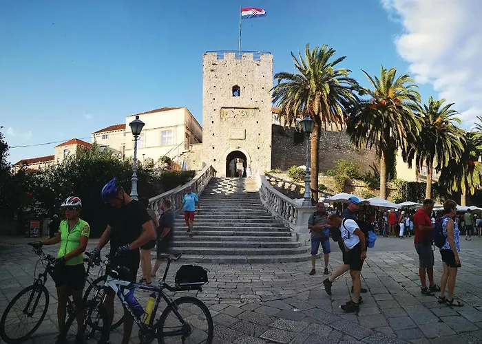 公寓 In Karbuni With House Sea View