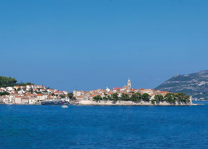 In Karbuni With House Sea View *